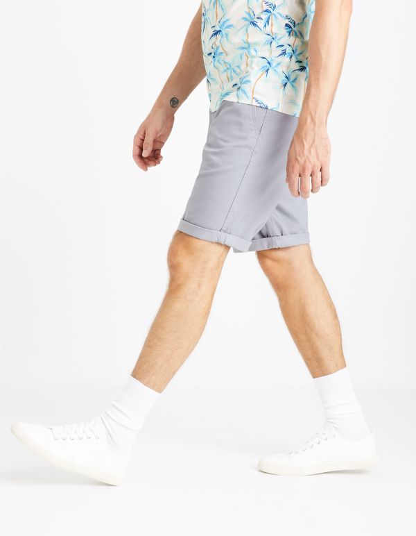 Bermuda chino uni en coton stretch - gris